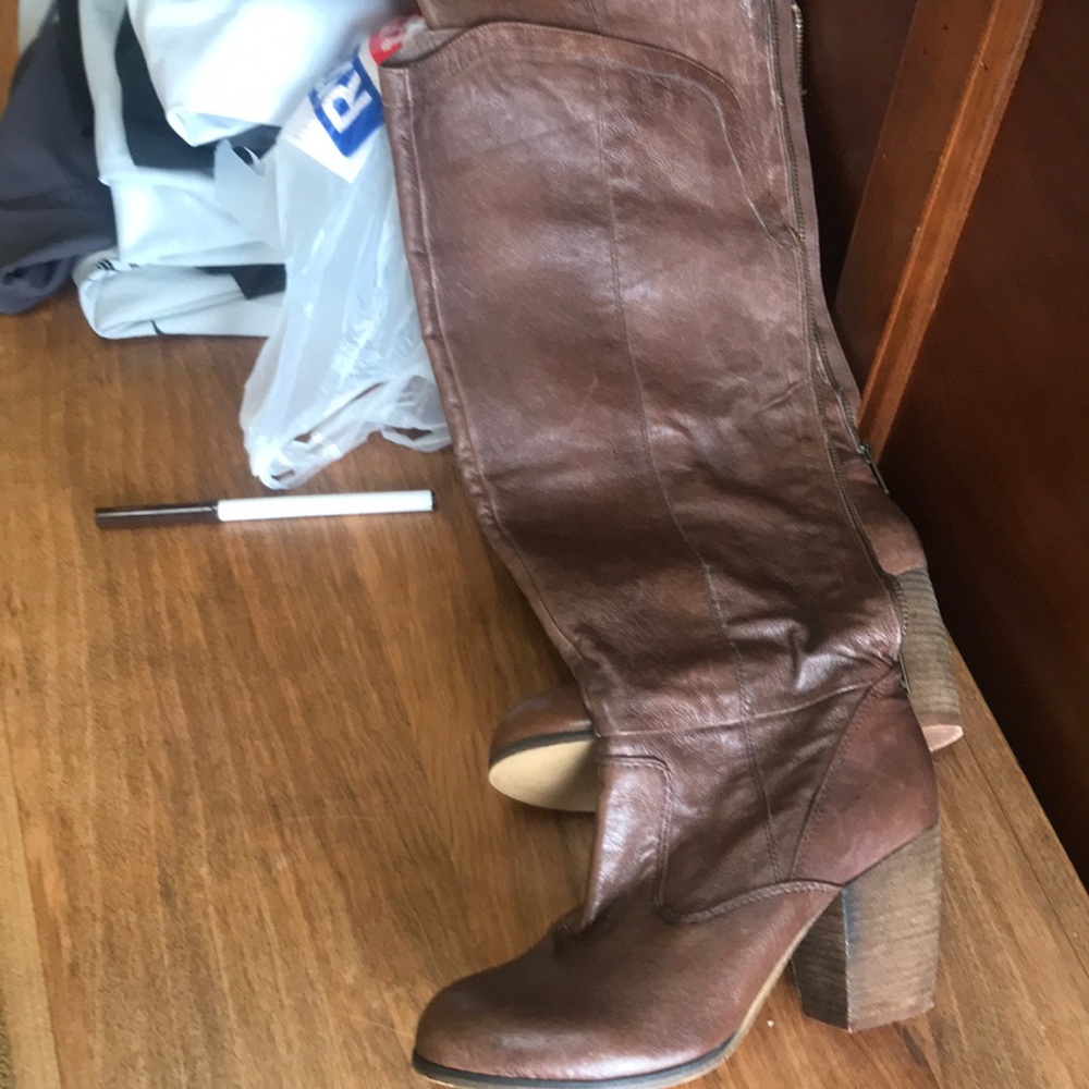 Steve Madden brown tall boots